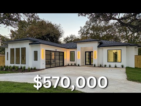 2024 MODERN LUXURY ONE STORY HOUSE TOUR NEAR DALLAS TEXAS!