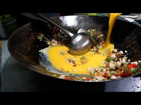 Chinese style Nasi Goreng - Jakarta street food that is open only at night