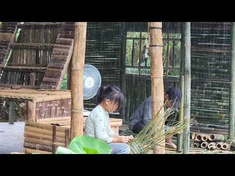 Poor girl - Weaving baskets with bamboo, Uncle Quoc came to help build walls for the house