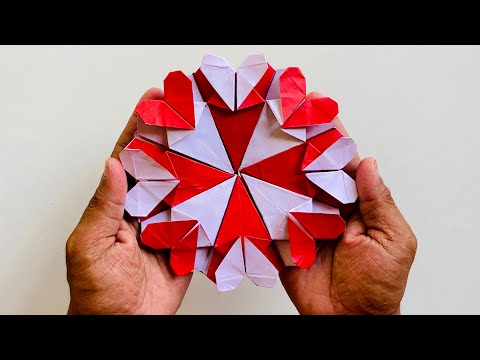 Origami Heart Wreath for your Valentines Day Decoration | Paper Craft