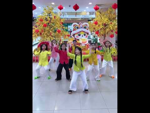 Con Bướm Xuân Remix - TitkokDanceVn #dance #tiktoktrend #xuhuongtiktok #tiktokdance