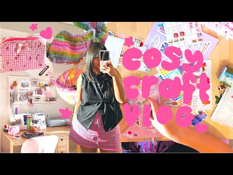 cosy knitting/sewing vlog 🎀📓 navigating burnout, 2024 moodboard, craft room tour