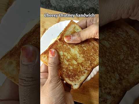 Cheesy Chutney Sandwich