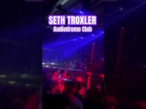 #sethtroxler knows how to make us dance!