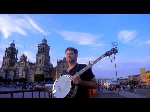 Classic American Banjo Music in the Heart of Mexico City!