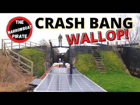 Cruising my Narrowboat up the Cheshire locks | Heartbreak Hill Part 1  [Ep 40]