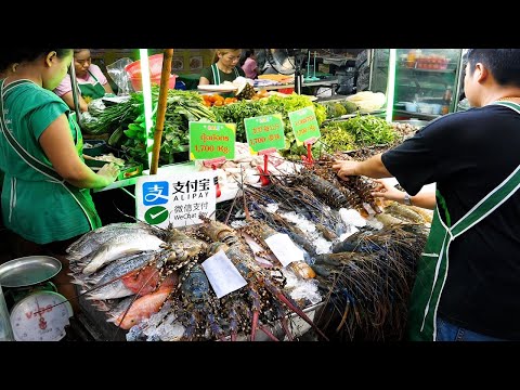 Seafood paradise Thai street food