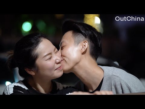 A Chinese Lesbian Love Story: Dance teacher & Boba Shop Owner「超甜les情侣：暖帅奶茶店主 & 美酷舞蹈编导」