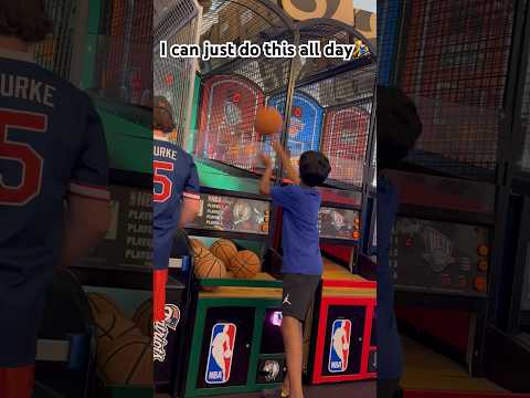 I can just do this all day #basketball  #arcadegames