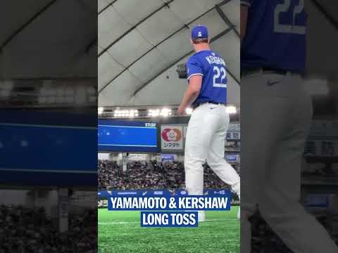 Two generations of Dodgers pitchers, one awesome Tokyo Series warmup. 🤩