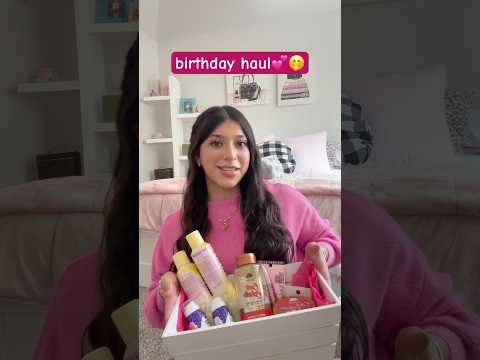 birthday haul💝 #birthday #haul #haulvideo #whatigotformybirthday #17thbirthday #makeuphaul #pink