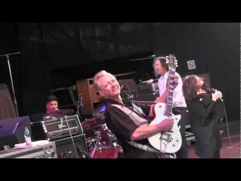 X-Billy Zoom Santiago Chile 11.16.11.wmv