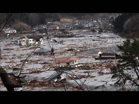 釜石市箱崎町に押し寄せる津波　【視聴者提供映像】