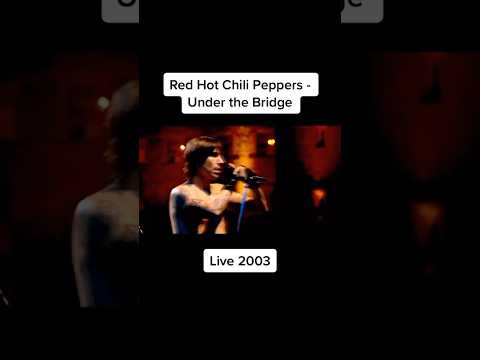 Red Hot Chilli Peppers: Under The Bridge