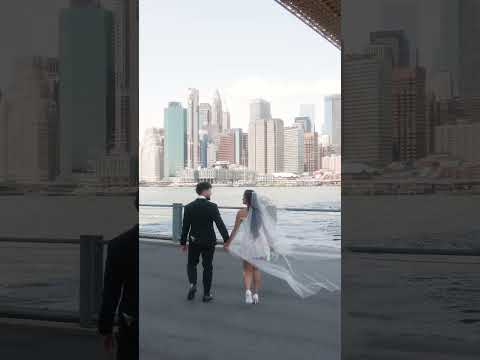 DUMBO Elopement  #elopementnyc #microwedding #nycweddingplanner #nywedding #modernbride #nywedding