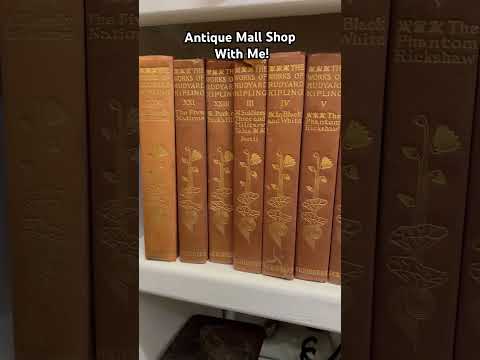 Antique mall shop with me! #vintage #christmas #antique #vintagechristmas  #antiquemall #thrifting