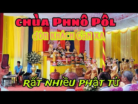 Buổi trưa phật tử đến rất đông tại chùa phnô pôl vào ngày 1/3/2025