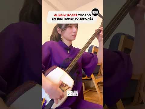 "WELCOME TO THE JUNGLE" TOCADO EM UM SHAMISEN, INSTRUMENTO JAPONÊS