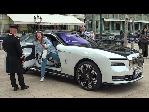 Billionaire Lady Arriving with her ROLLS ROYCE SPECTRE to Casino de Monaco!!