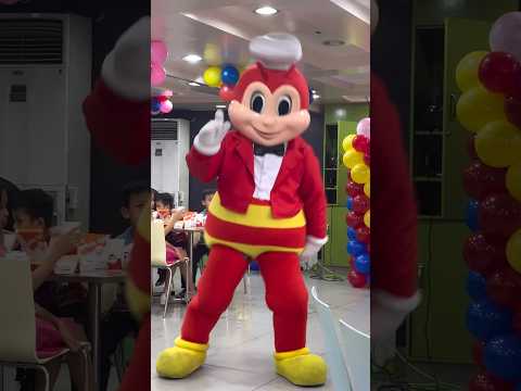 JOLLIBEE BIDA ANG SAYA! #jollibee #bidaangsaya #shorts #shortvideo #birthday #jollibeebidaangsaya