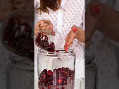 How to Make Martha Stewart's Bing Cherry Mojitos