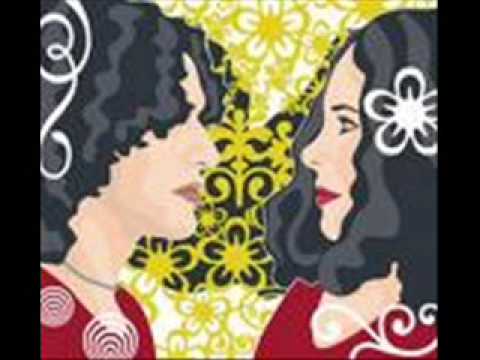 Gal Costa & Caetano Veloso - Que Pena