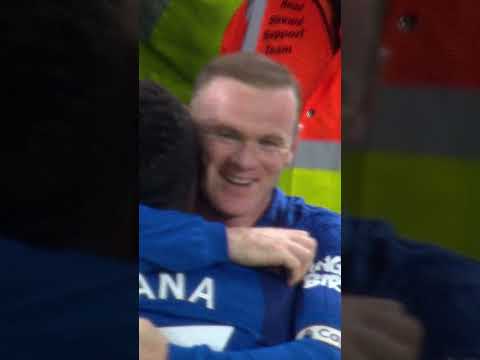 Wayne Rooney scores from halfway line - West Ham hat-trick 😱🤩 #classicgame #everton #football