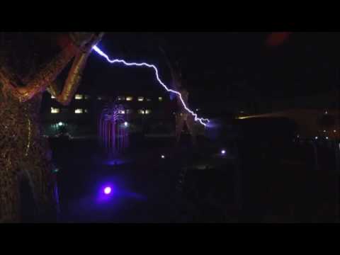 Tesla Coil vs a 40ft Human Sculpture