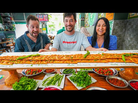 My Family Tries Turkish Street Food 🇹🇷 Konya "Etli Ekmek" + Cappadocia Balloon RIde!!