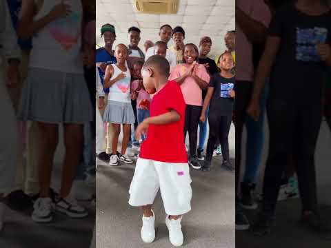 Iphone Users Dance Challenge #marioo #amapiano #IphoneUsers