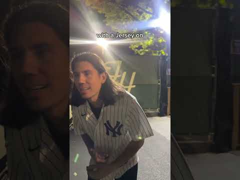 Surprising a fan with the signed Yankees jersey I wore during my show