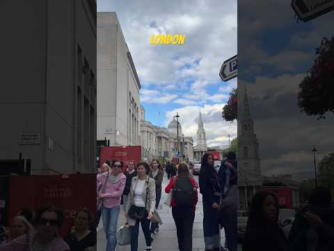 Walking towards the entrance of #NationalGallery in #London #travelvlog #england #citylife