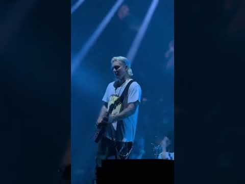 Nightmare Guitar Solo by Avenged Sevenfold