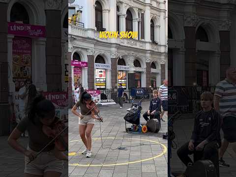 Her violin starts crying in the second part of video #streetstyle #violin #musicvideo