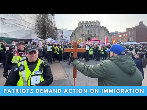 Breaking News : Southampton Protesters Rally for Mass Deportations !