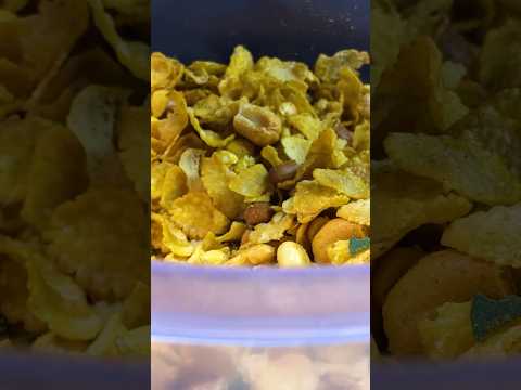 crispy cornflakes mixture #asmr #shorts