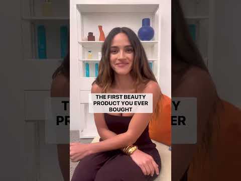 ✨ First beauty buys, go-to products —@adriaarjona spills it all! 💄