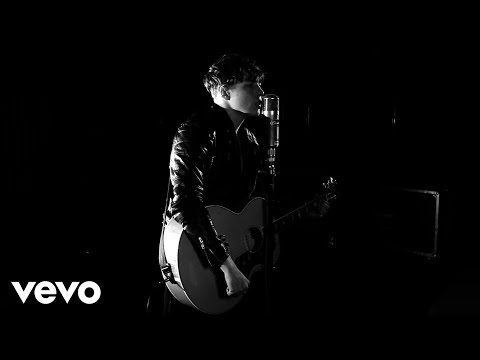 Barns Courtney - Fire (1 Mic 1 Take)