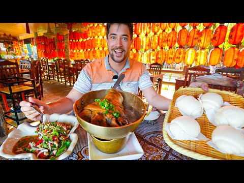 Thailand's Hidden Chinatown!! Amazing YUNNANESE FOOD on the Mae Hong Son Loop!