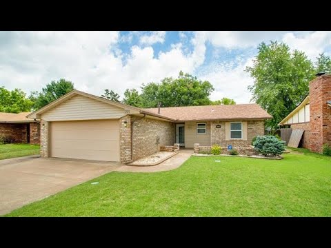 301 S Rimrock - Home for sale in Enid, OK